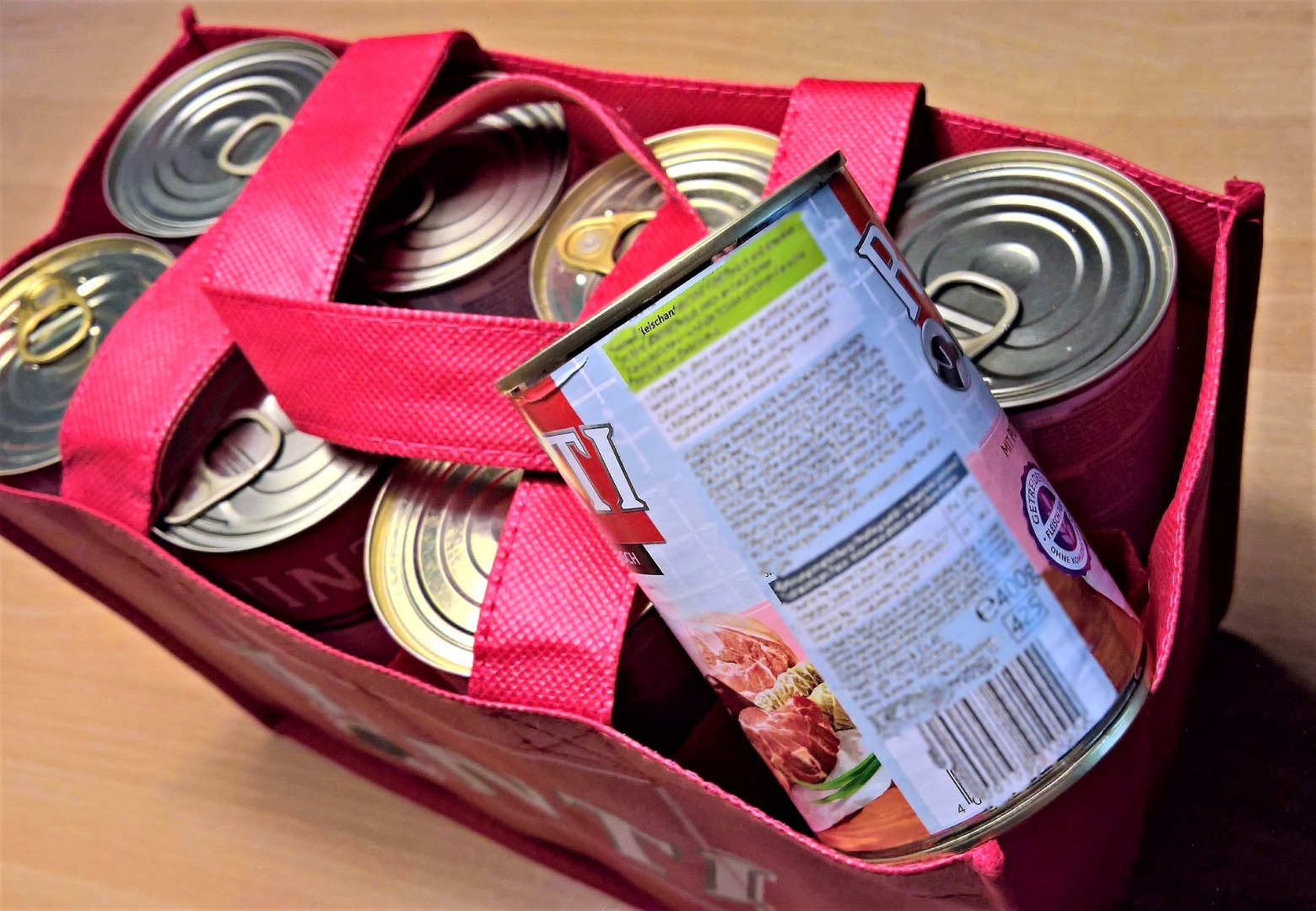 cans-3225861_1920.jpg